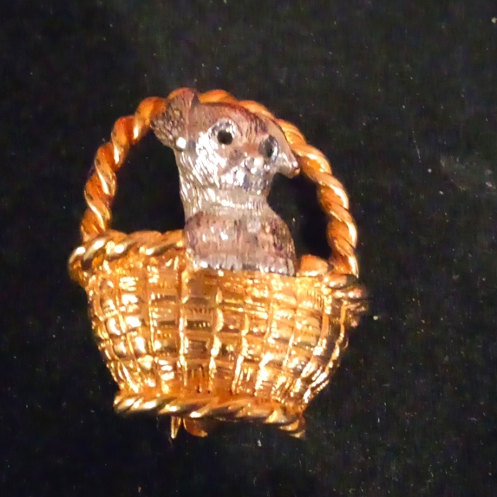 Adorable Joan Rivers gold basket pin with doggie